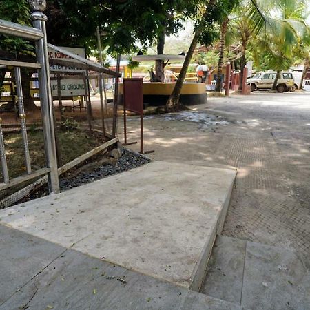 The Family Kingdom Resort Freetown Esterno foto
