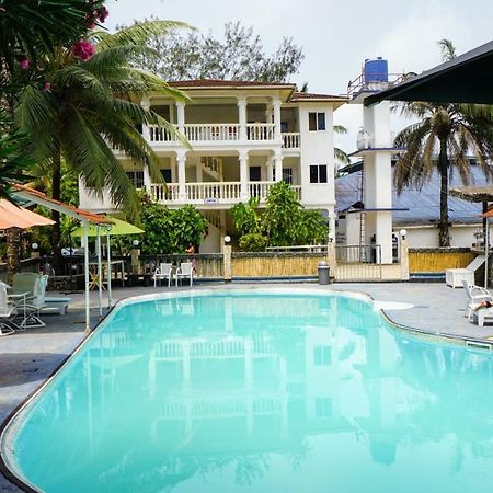 The Family Kingdom Resort Freetown Esterno foto