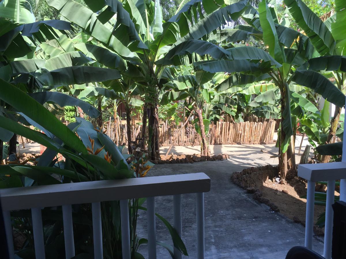 The Family Kingdom Resort Freetown Esterno foto