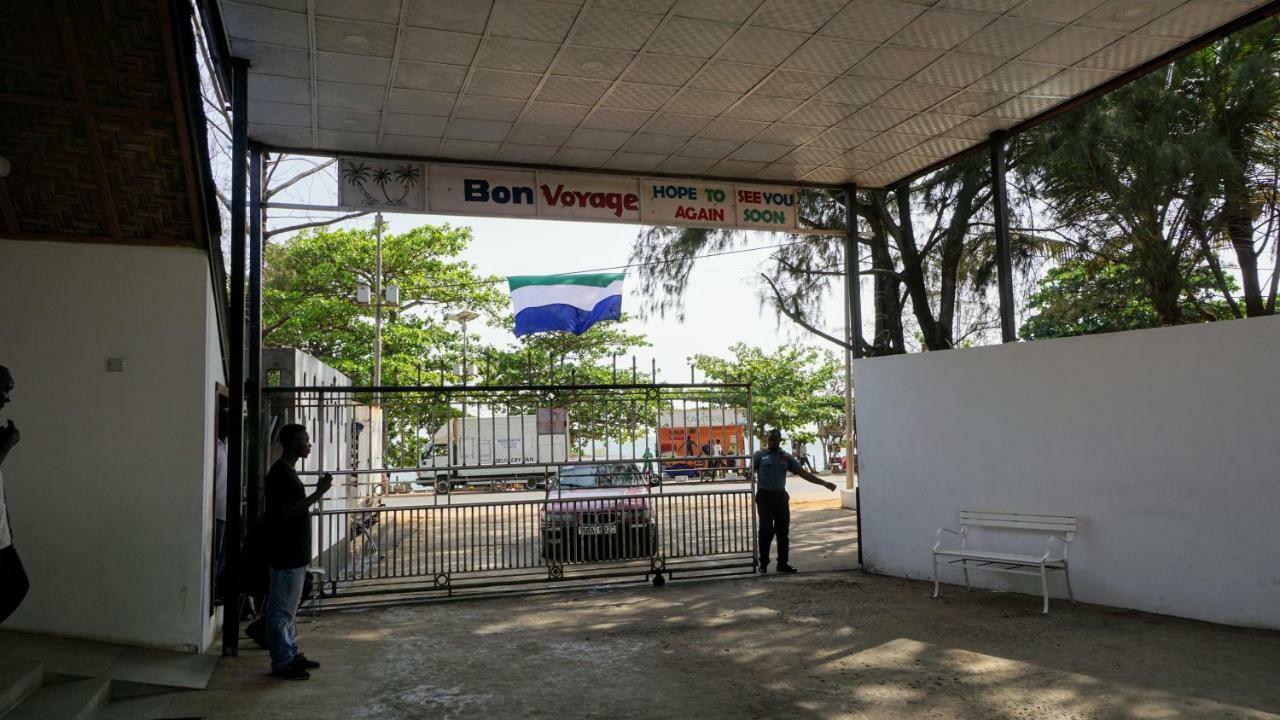 The Family Kingdom Resort Freetown Esterno foto
